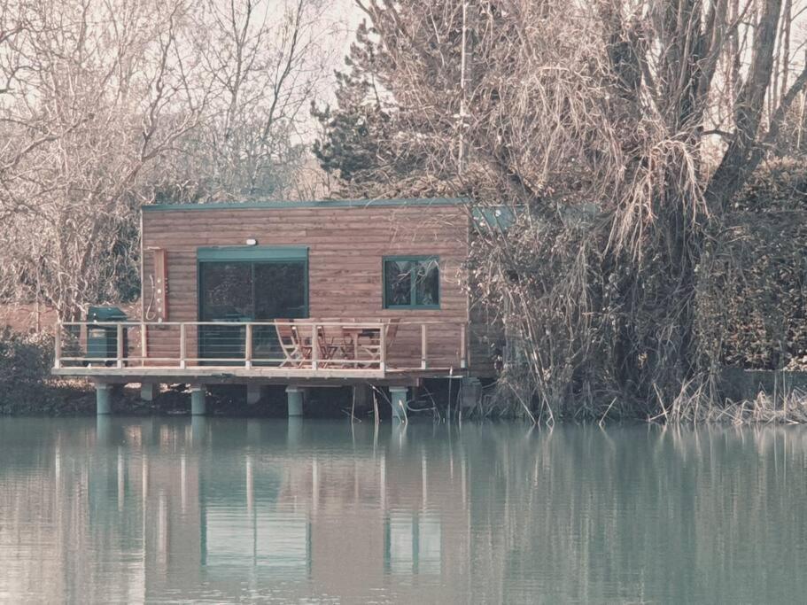 Chalet Les Pieds Dans L'Eau La Campagne A La Ville Saint-Doulchard Exteriör bild