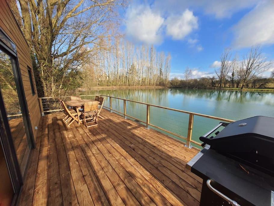 Chalet Les Pieds Dans L'Eau La Campagne A La Ville Saint-Doulchard Exteriör bild